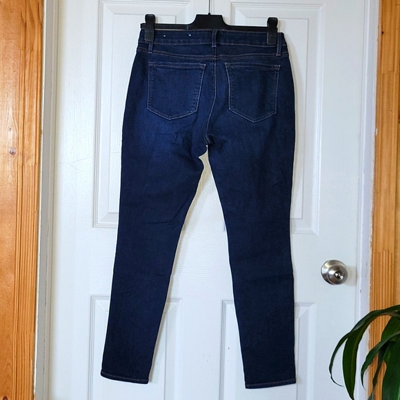 Ann Taylor Loft Curvy Skinny Jeans - Picture 2 of 6